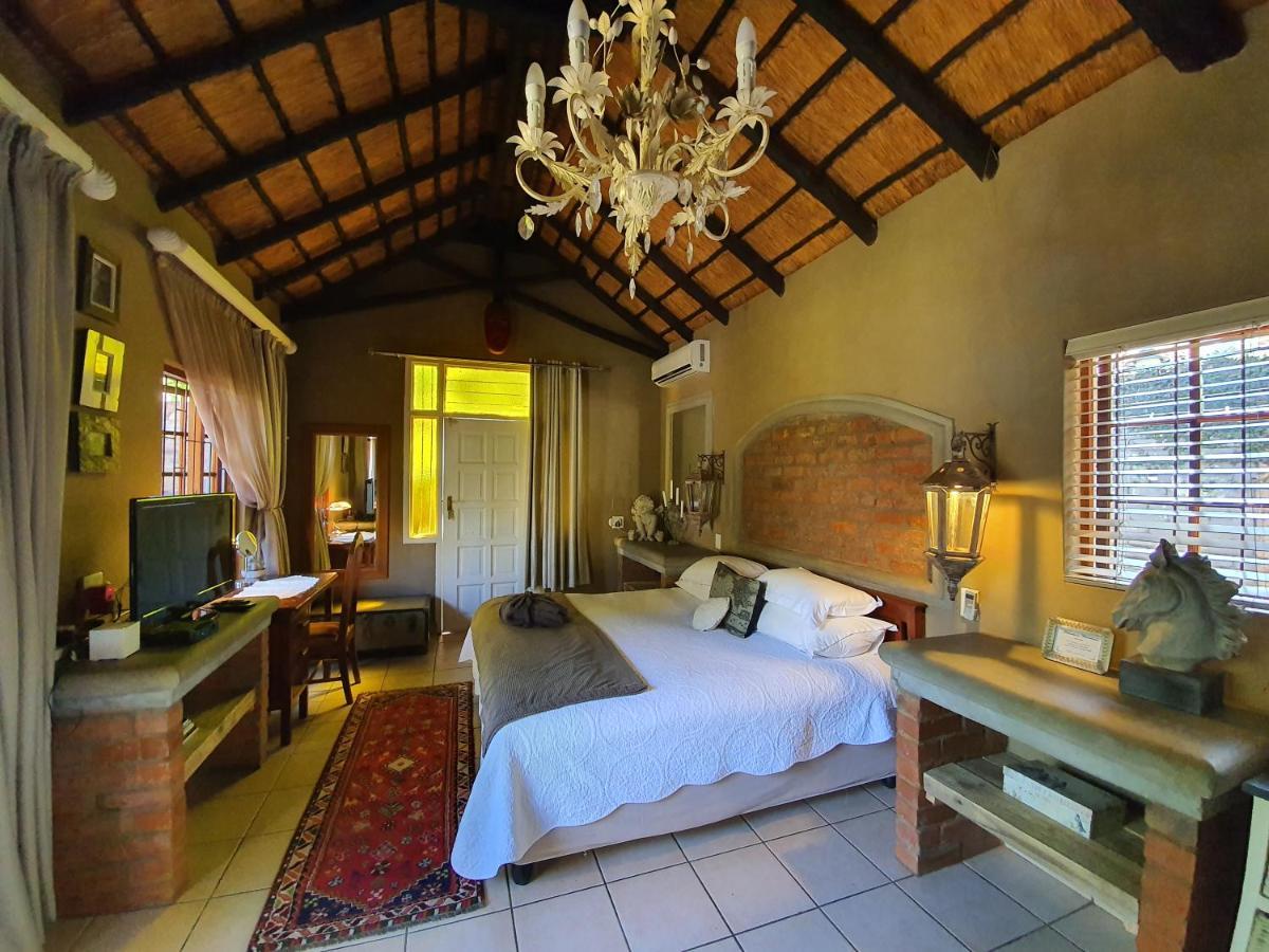 Waterhouse Guest Lodge in Waterkloof Pretoria-Noord Buitenkant foto